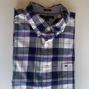 Tommy Hilfiger Classic Fit Men's Dress Shirt Size XL‎